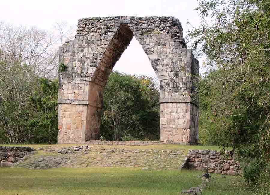 Ruta Puuc archway in Kabah